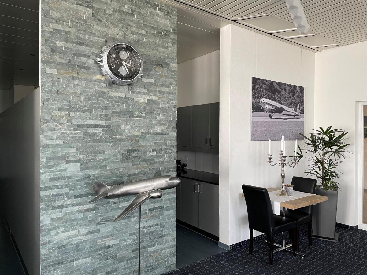 Airporthotel Hotel