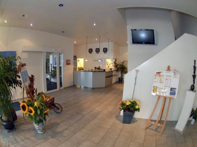 Airporthotel Hotel 3*