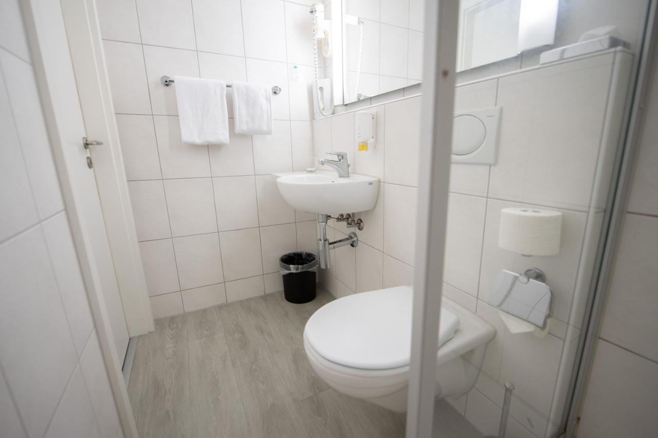 Hotel Airporthotel 3*